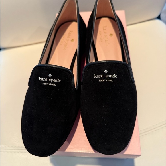 Kate Spade Black Suede Claudia Flats 8.5 New in Box - Picture 2 of 8